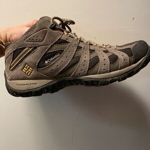 Columbia Hiking Shoes Size 9